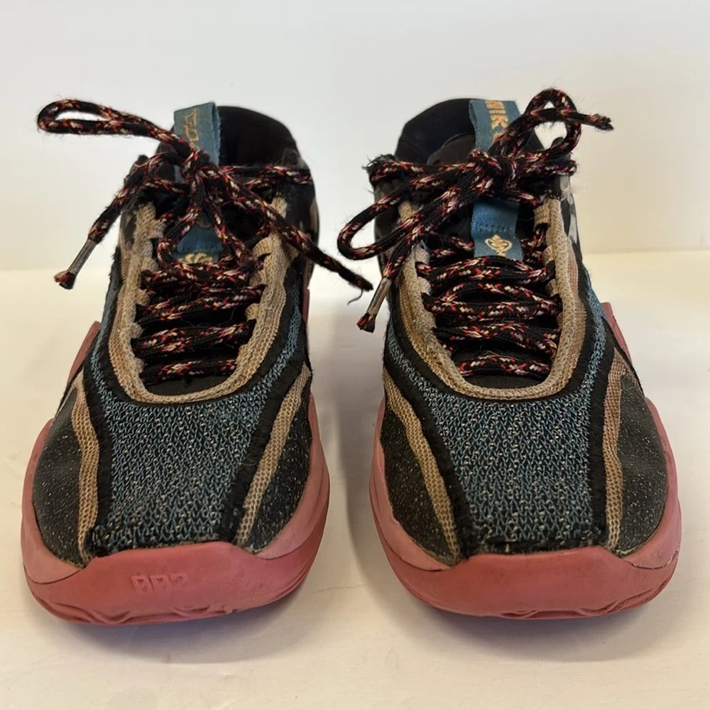Nike Cosmic Unity 2 We Fly to Defy Athletic Shoes